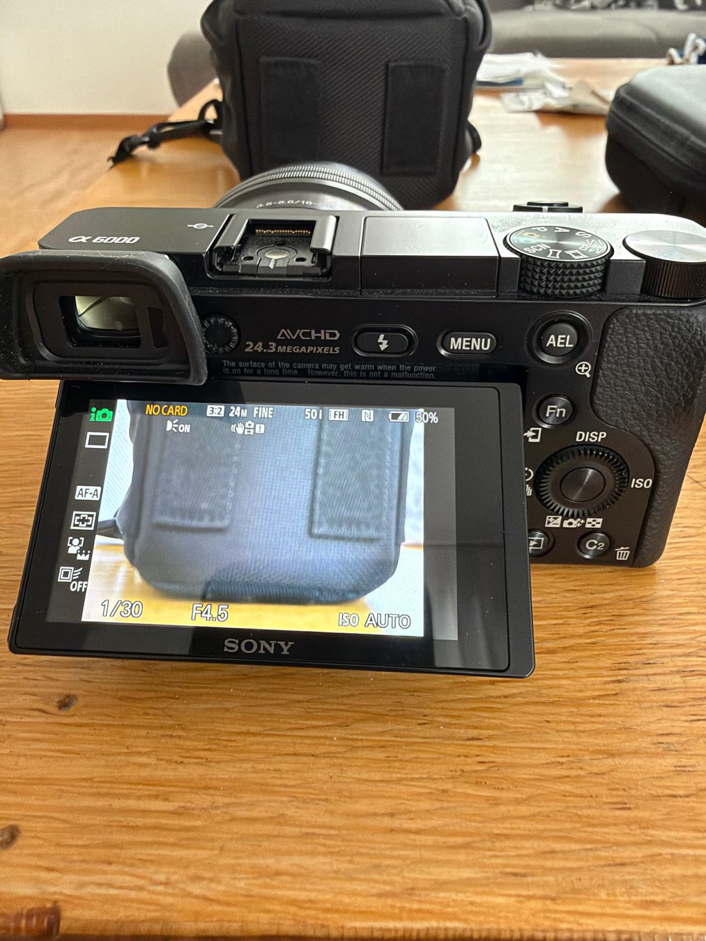 Sony Appareil photo: Sony Alpha a6000 mit Zubehör – Défectueux à Malans GR par rezoma 4