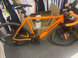 **Vélo de route électrique Orbea Gain – équipement Shimano U