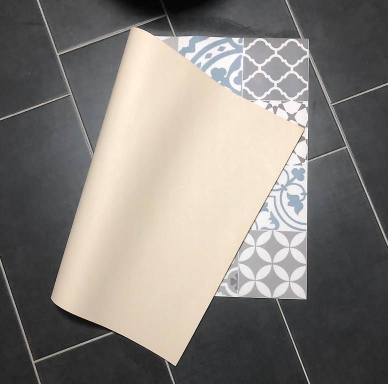 Teppiche: Tappeto in vinile Maisons di monde – Gebraucht aus Cresciano von Koyol 2