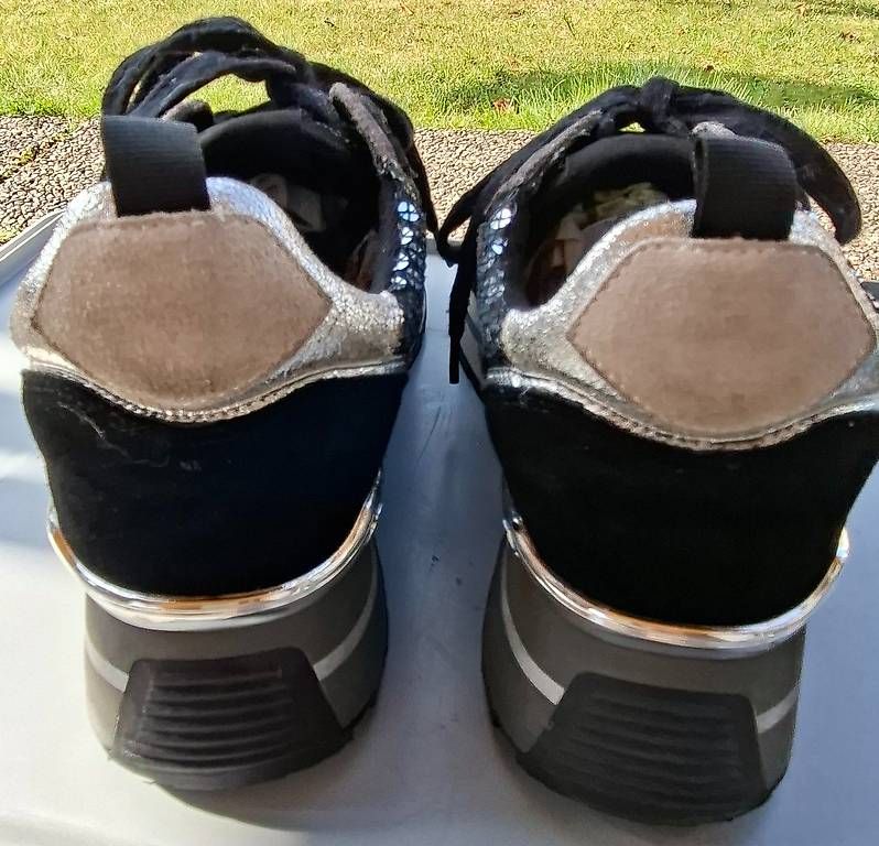 Chaussures femmes: Sneakers LIU.JOE  – D'occasion à Quartino par matepetra 1