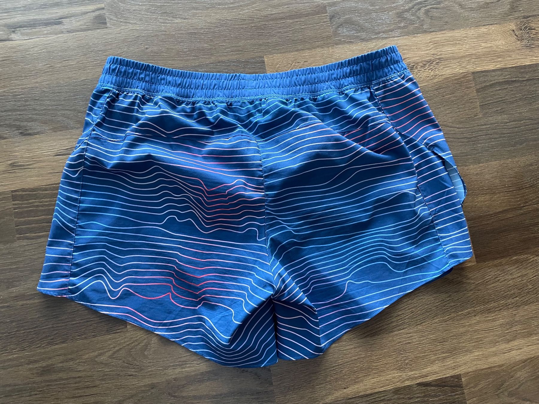 Reebok Pantaloni: Short Reebok – Usato da Olten venduto da B3ren 1