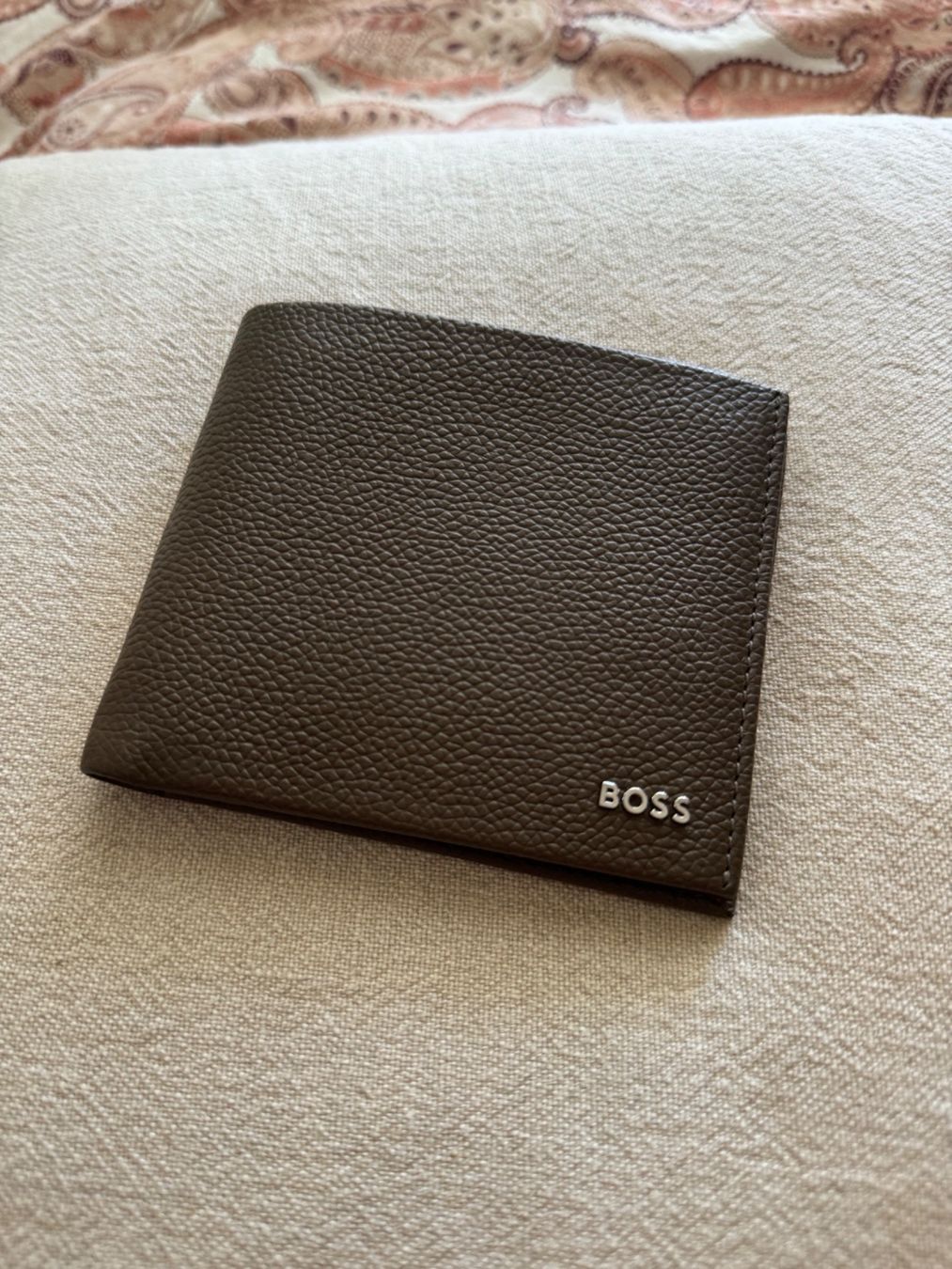 Hugo Boss Portafogli: BOSS Leder Männer Geldbörse neu – Nuovo (secondo la descrizione) da Thalwil venduto da Iconicfashion