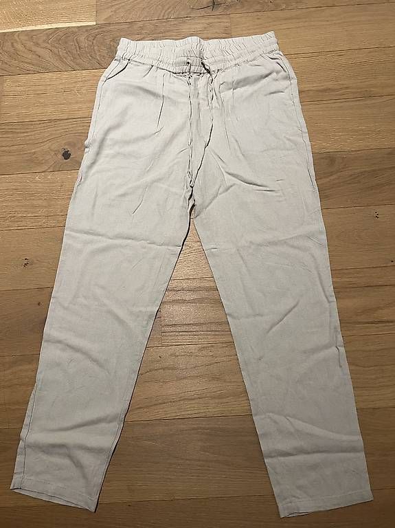 Hosen: Vero Moda Stoffhose beige – Neu und originalverpackt aus Birsfelden von Birsfelden_giveaway