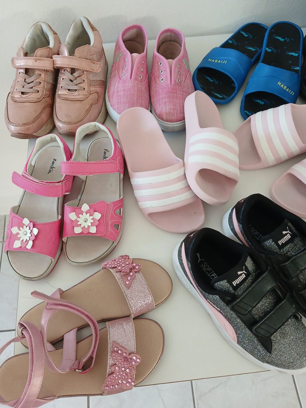 Chaussures filles: Schuhpaket Grösse 33 – D'occasion à Brissago par lucabell 1