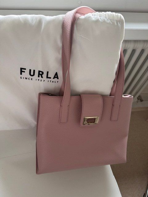 Furla Borse da donna: FURLA Damen Handtasche – Usato da Oberengstringen venduto da Outspan