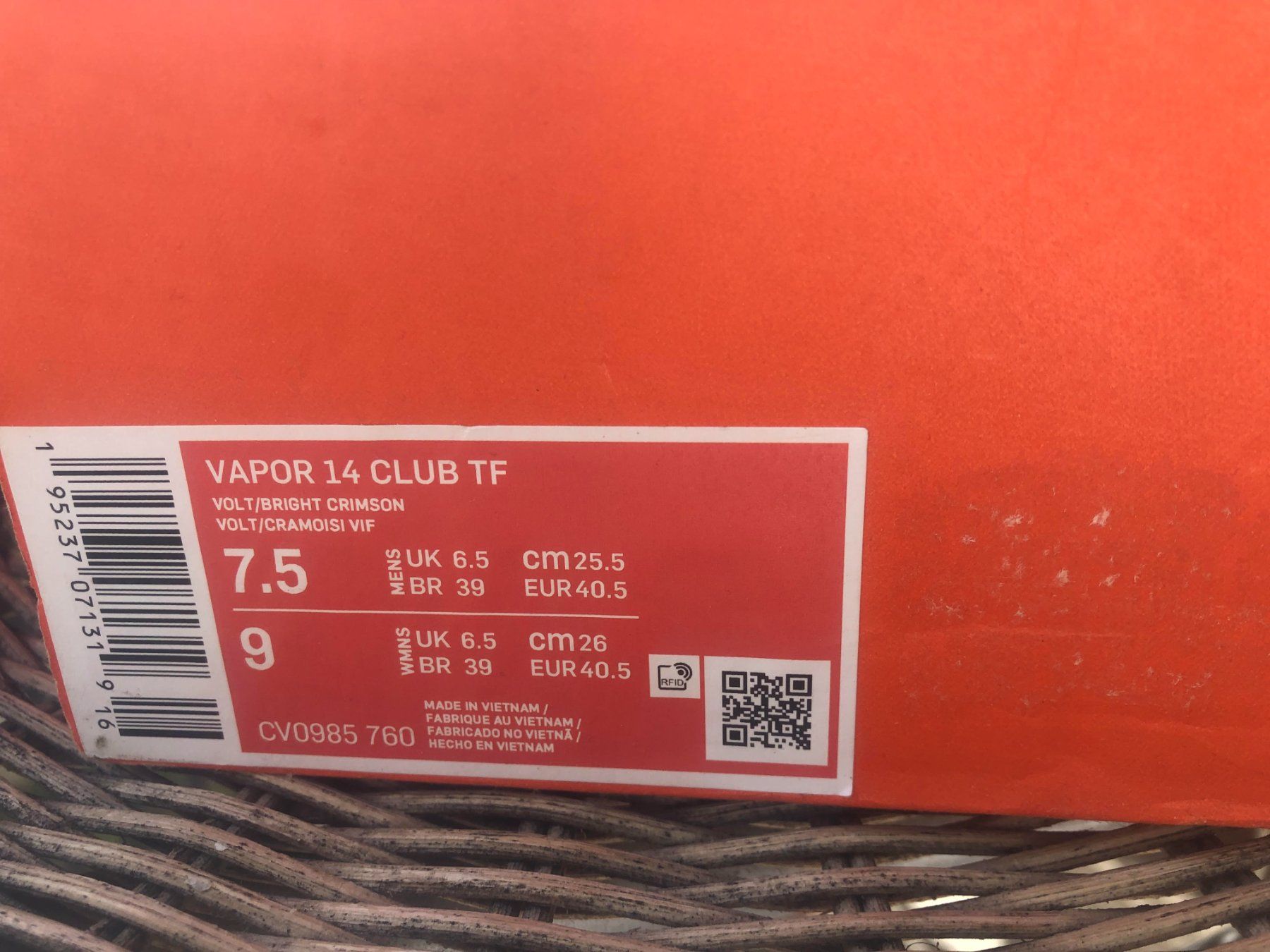 Scarpe per ragazzi: Nike Hypervenom – Nuovo e nell'imballaggio originale da Lausanne venduto da Na2718 3