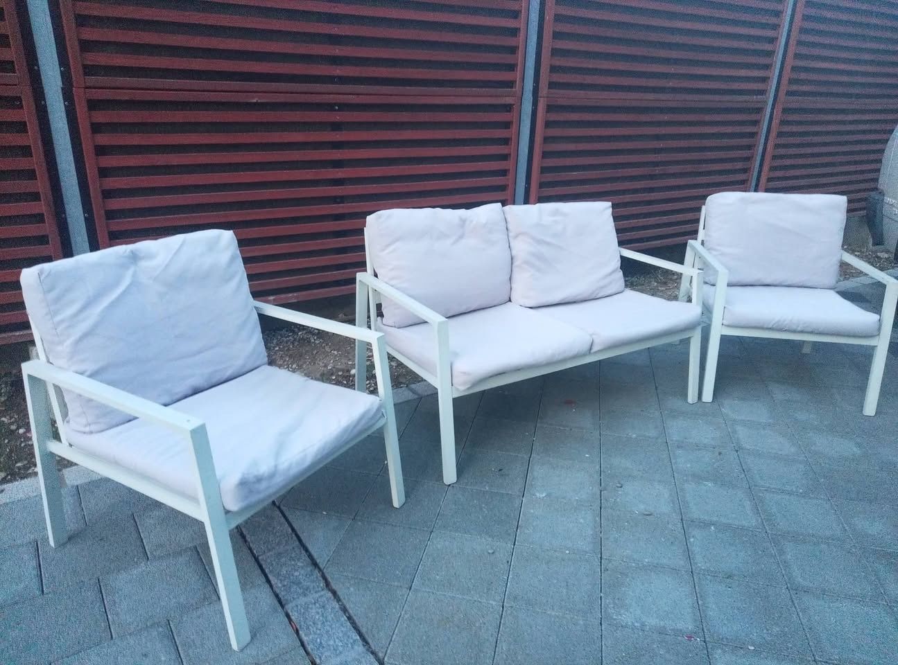 Set di tavolo e panche: Salon de jardin – Usato da Bienne venduto da Daniel_Schader 1