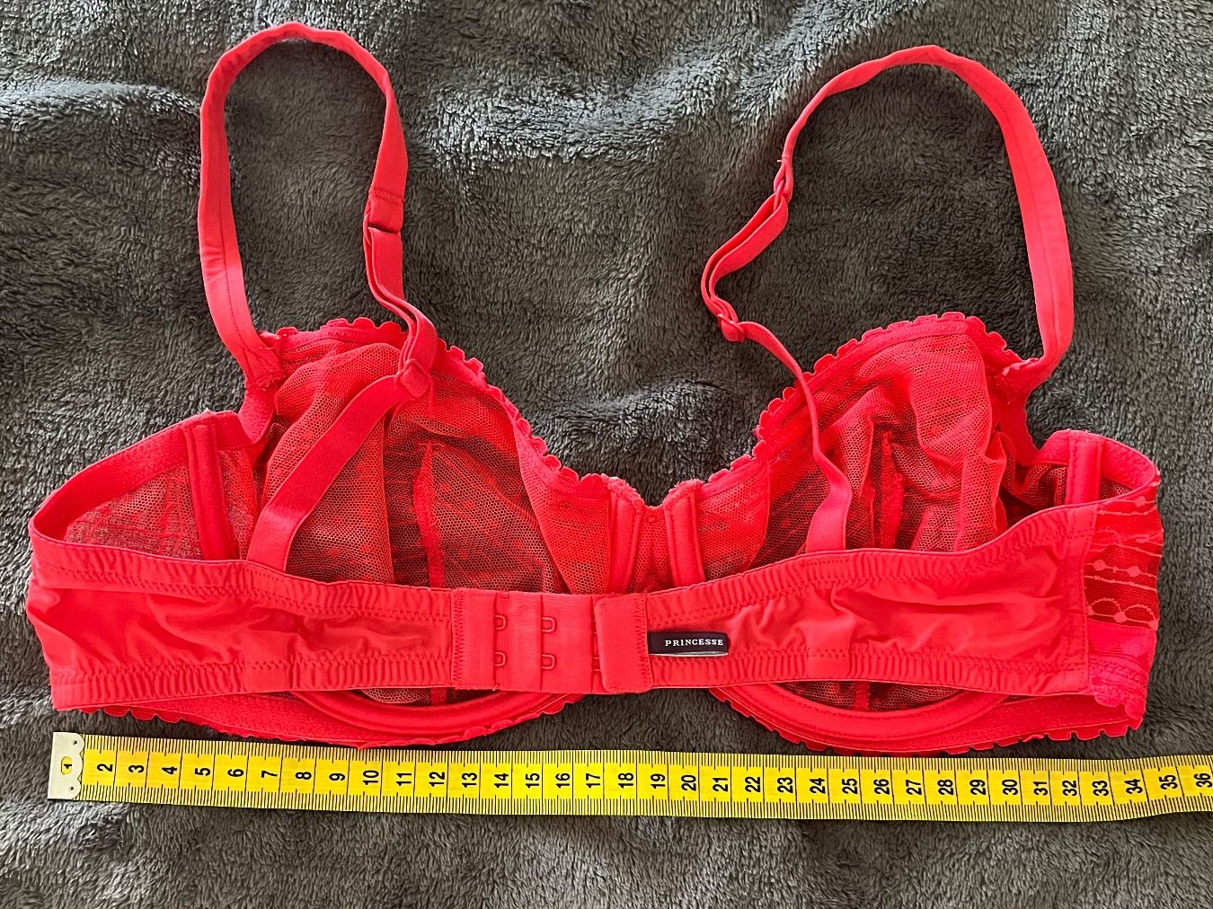 Altra biancheria intima: Set lace body top and top bustier – Usato da Chêne-Bougeries venduto da Seetooyoo 7