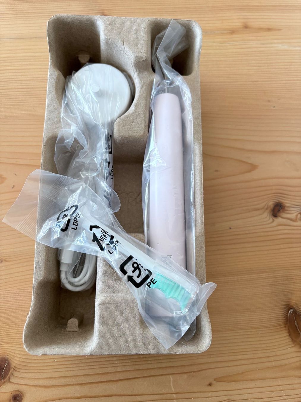 Philips Sonicare Cura dei denti: Philipps Sonicare Schallzahnbürste – Nuovo e nell'imballaggio originale da St. Gallen venduto da Adwen 2