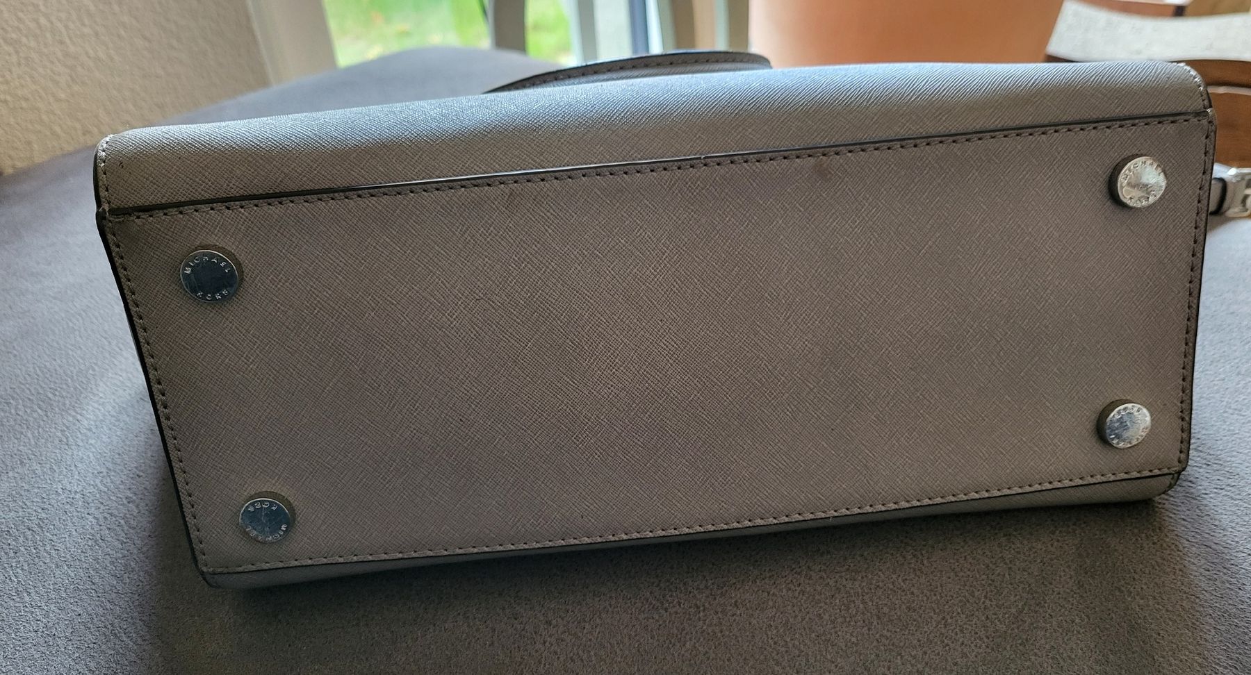 Michael Kors Borse da donna: Michael Kors Hand/Umhängetasche – Usato da Gutenswil venduto da ghekko88 2