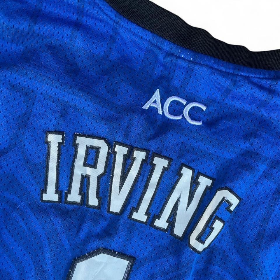 Nike Canottiere & Pantaloni: Duke Kyrie Irving Trikot – Usato da Riehen venduto da RESTREET 4