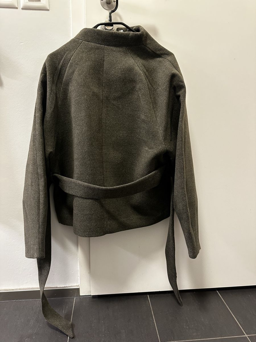 JDY Vestes:  JDY BLAKE SHORT BELT JACKET – Neuf avec emballage d'origine à Carouge GE par cytoplan 2