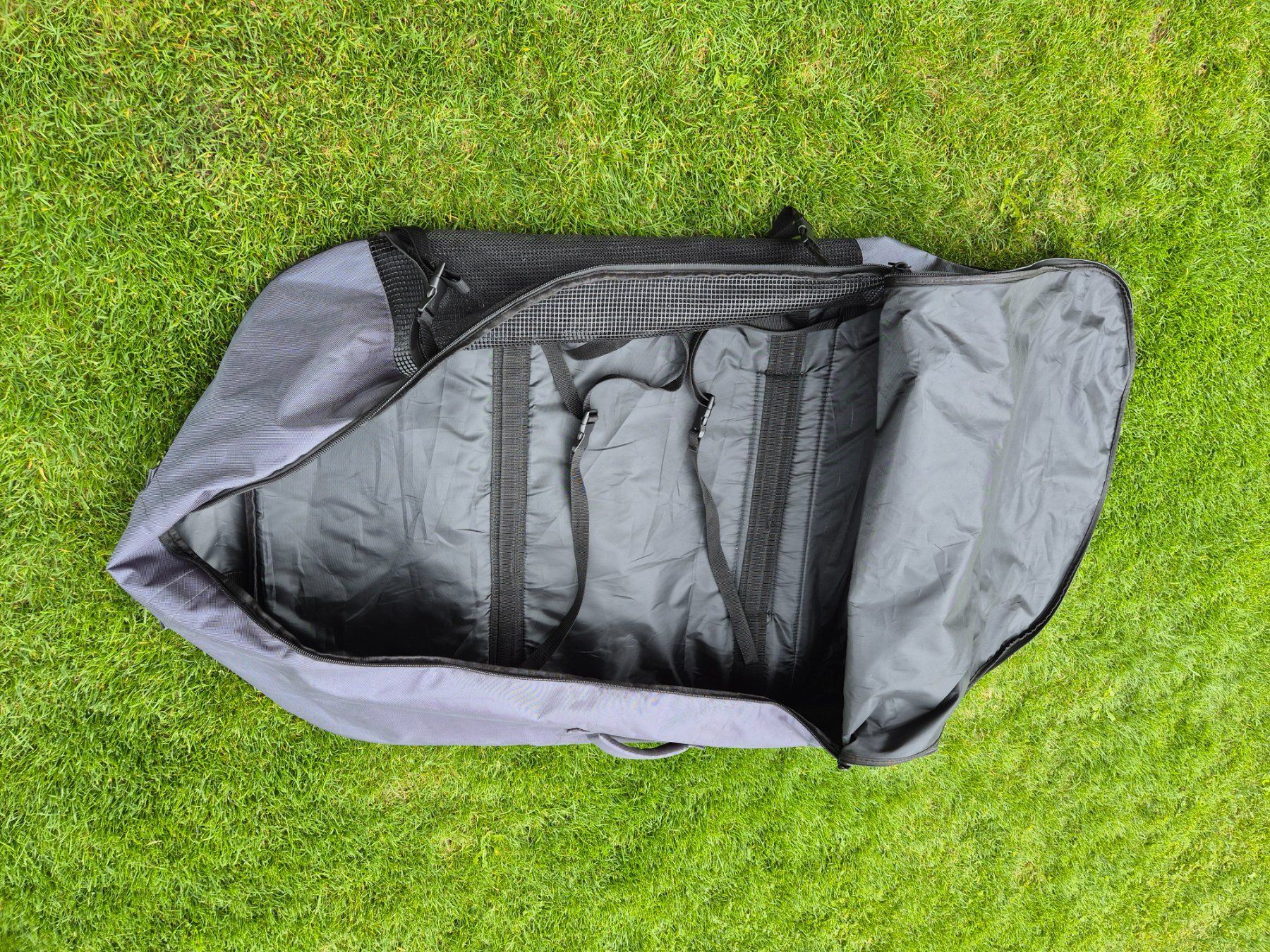 Indiana Tavole da surf e di nuoto: Indiana Boardbag für inflatable SUP- oder Wing-Boards – Usato da Frutigen venduto da T0bias 2