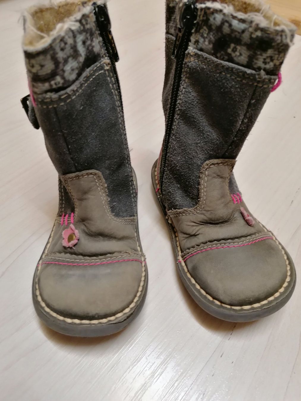 Chaussures filles: Bottes, chaussures, bottines chaudes – D'occasion à Montcherand par petiteoune75 2