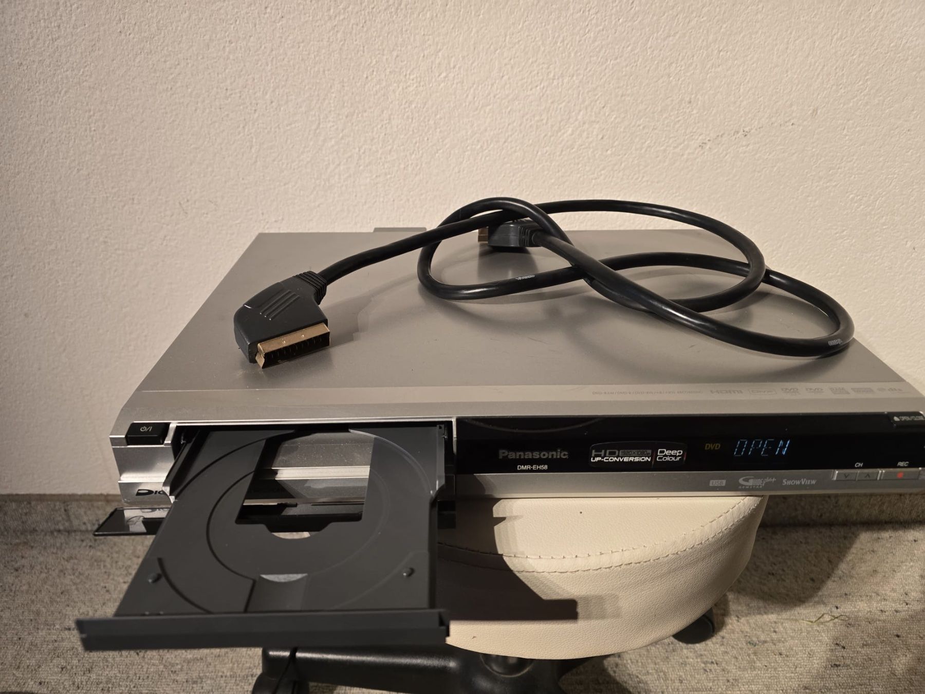 Panasonic Lettore multimediale & Streamer: Panasonic DVD Recorder Model No. DMR-EH58 – Usato da Oberweningen venduto da Achille.3 1
