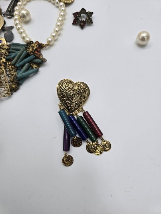GROS LOT BIJOUX Anciens Rétro VINTAGE Broches FANTAISIE Pacotilles à RECYCLER EUR 48,00 - FR