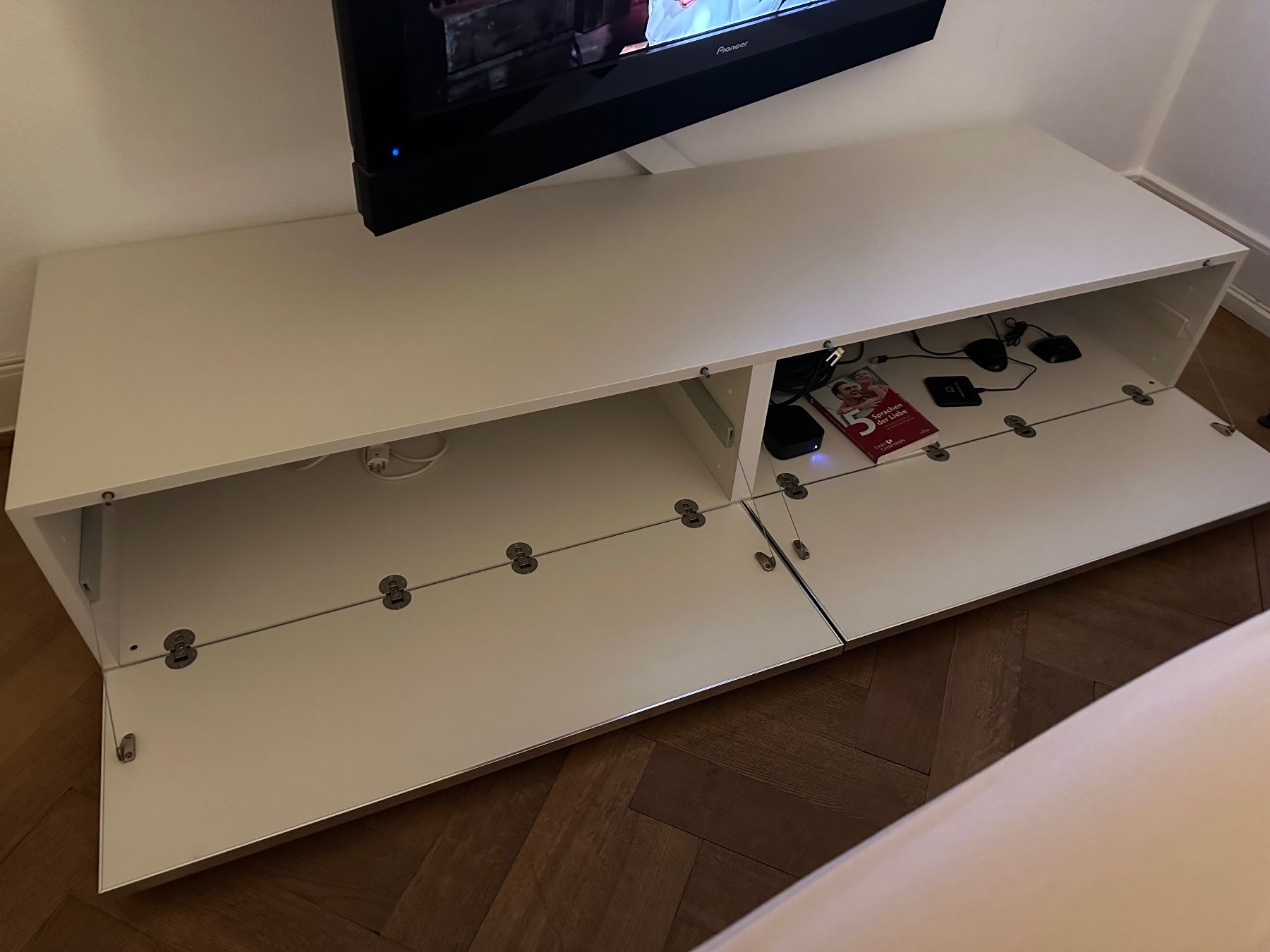 Pfister Cassettiere: Sideboard Verardo makellos – Usato da Zürich venduto da xell210 2