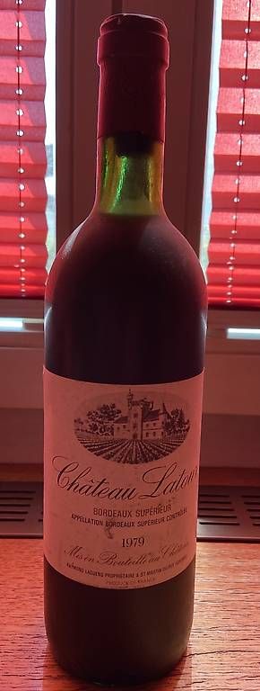 Wein: Rotwein – Gebraucht aus Oppligen von Lasvegas79