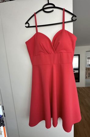 Sommerliches, korallfarbenes Kleid von Wal G.