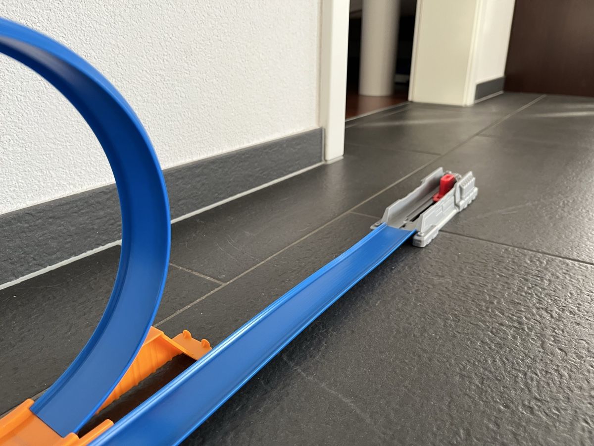 Giocattoli: T-Rex Attacke Auto-Rennbahn – Usato da Rottenschwil venduto da gle81 4