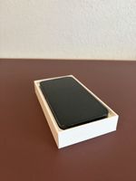 Apple iPhone 13 schwarz mit Originalverpackung neuwertig