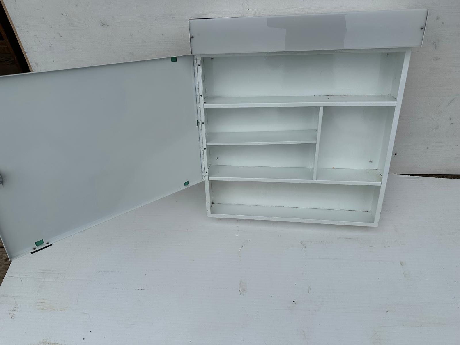Armadietti a specchio: Spiegelschrank – Usato da Spreitenbach venduto da Space_X 1