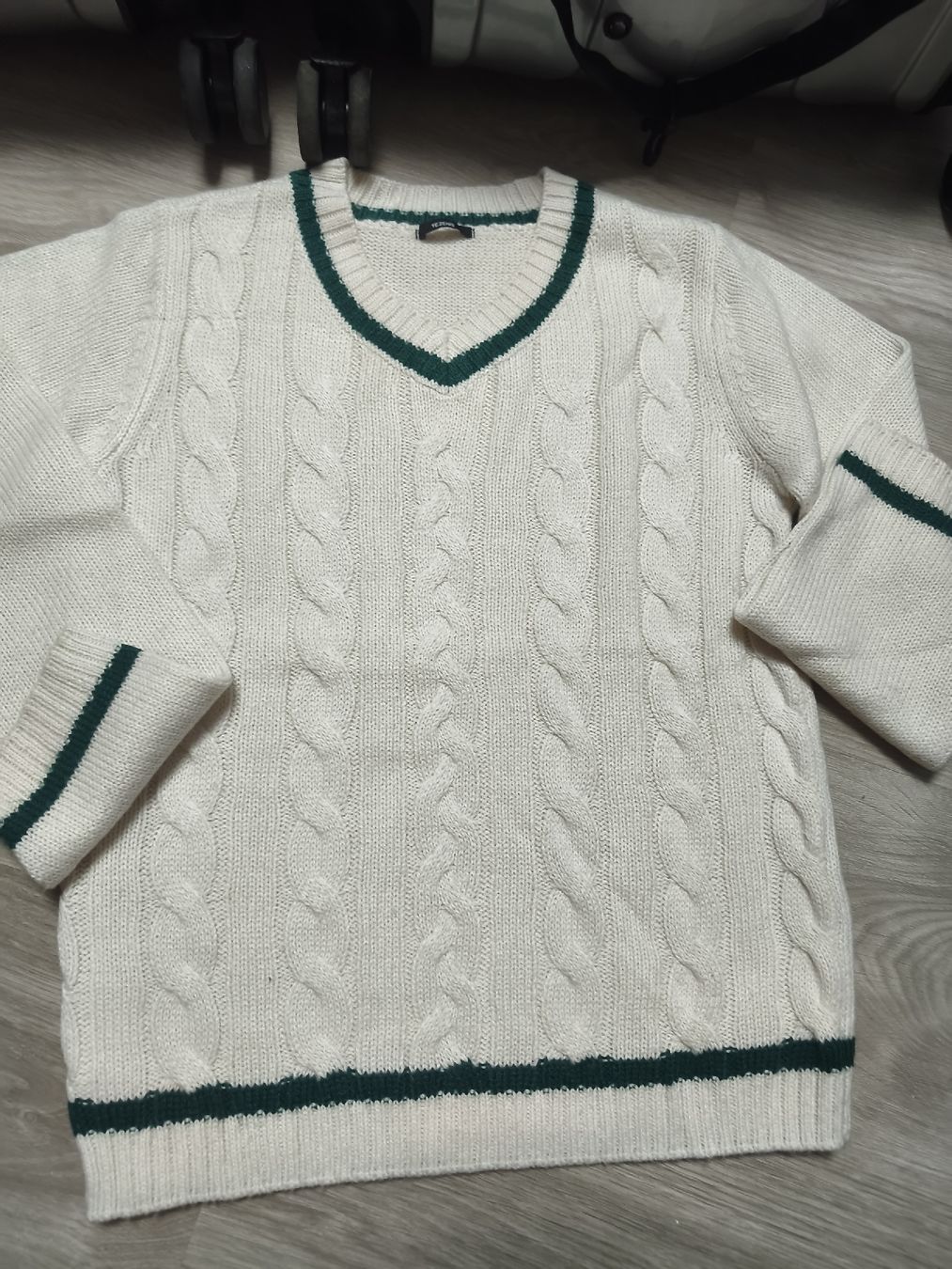 Ensembles coordonnés: Kinder Pullover Größe 140, neuwertig – D'occasion à Tagelswangen par son_z88g 3