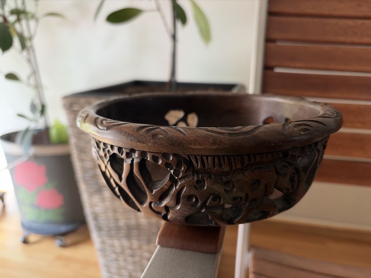 Tutte le decorazioni: Holzschale geschnitzt DekorationDurchmesser 19cm – Usato da Herisau venduto da Camelia01 1