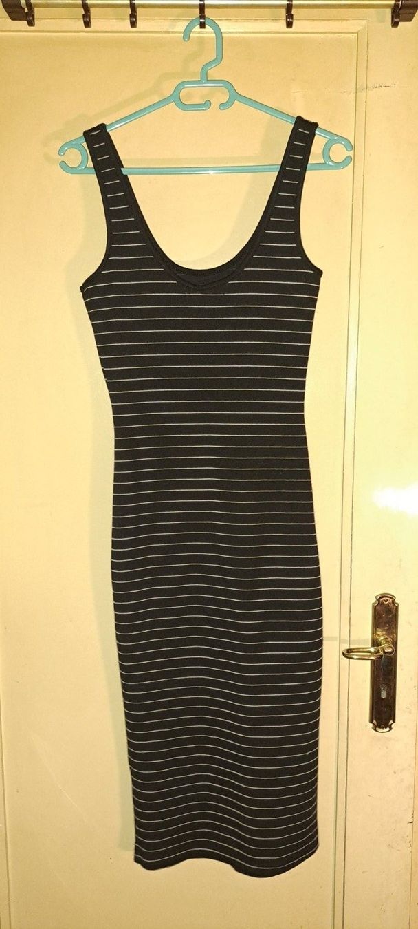 Vestiti: Robe longue noire rayé blanc – Usato da Genève venduto da Axelle333 3