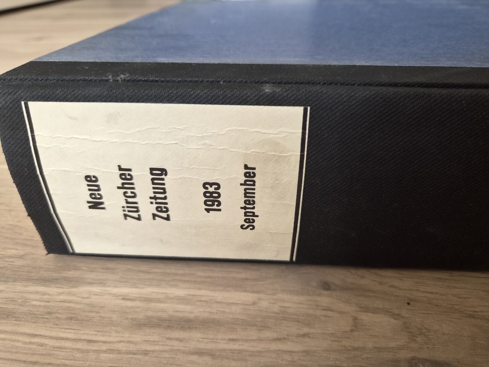 Libri: NZZ Sammlung September 1983 – Usato da Rüschlikon venduto da Dave830 2