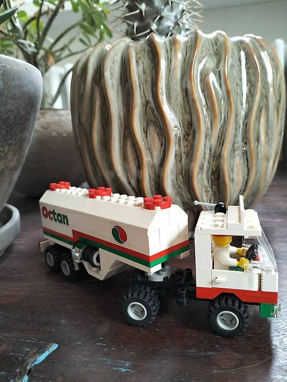 Giocattoli: Camion benzina Lego – Usato da Locarno venduto da gab_22kt
