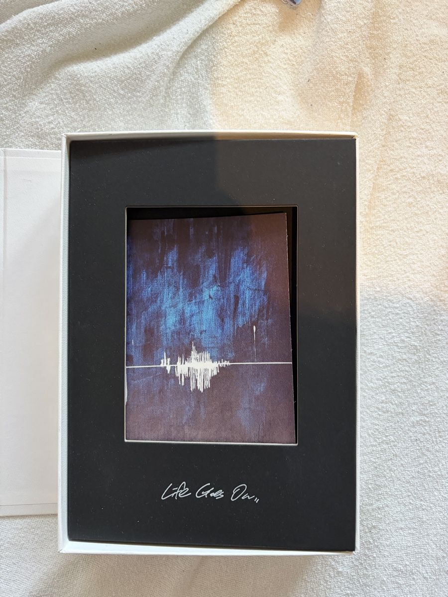 CD: BTS BE Album deluxe edition – Usato da Hüttikon venduto da ele_tll8 4