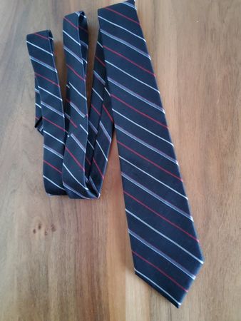 Elegante Krawatte gestreift Ratanapai Seide Thailand Vintage