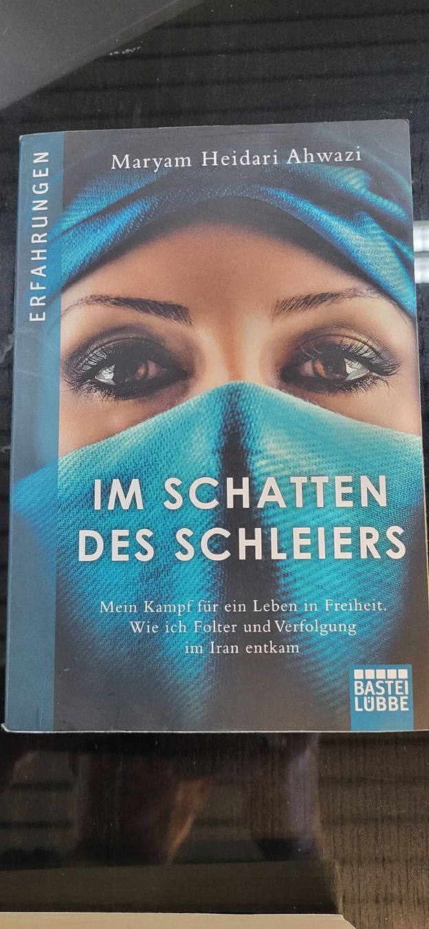 Libri: 4 Romane "Erfahrungen" - Spannende Geschichten – Usato da Figino venduto da mayam63 2