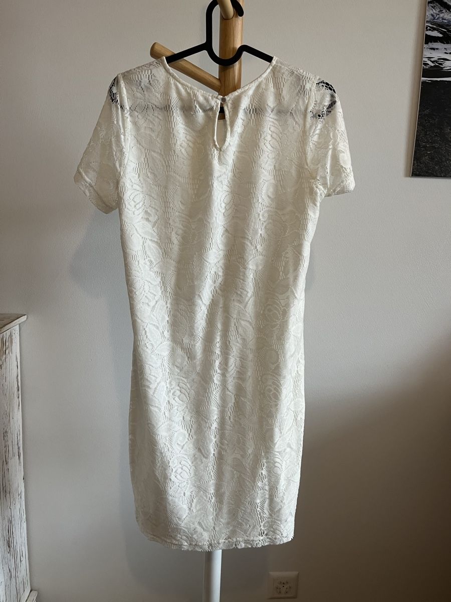 Kleider: Weisses Sommerkleid spitze 38 40 – Gebraucht aus Zürich von car_cr6w 1