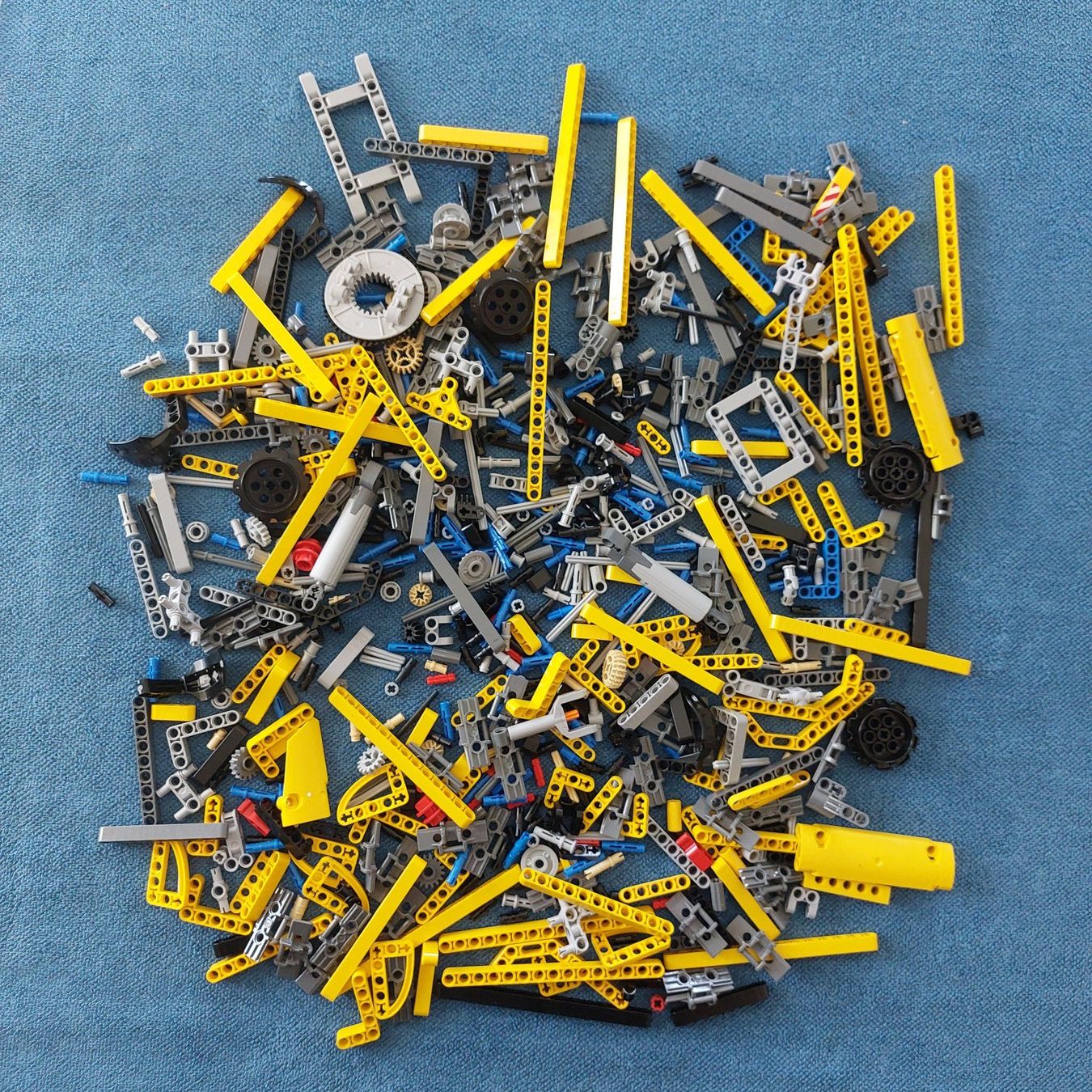 Technics Kit di costruzioni: LEGO 42006 – Usato da Uetikon am See venduto da Peter_von_Lanthen 2
