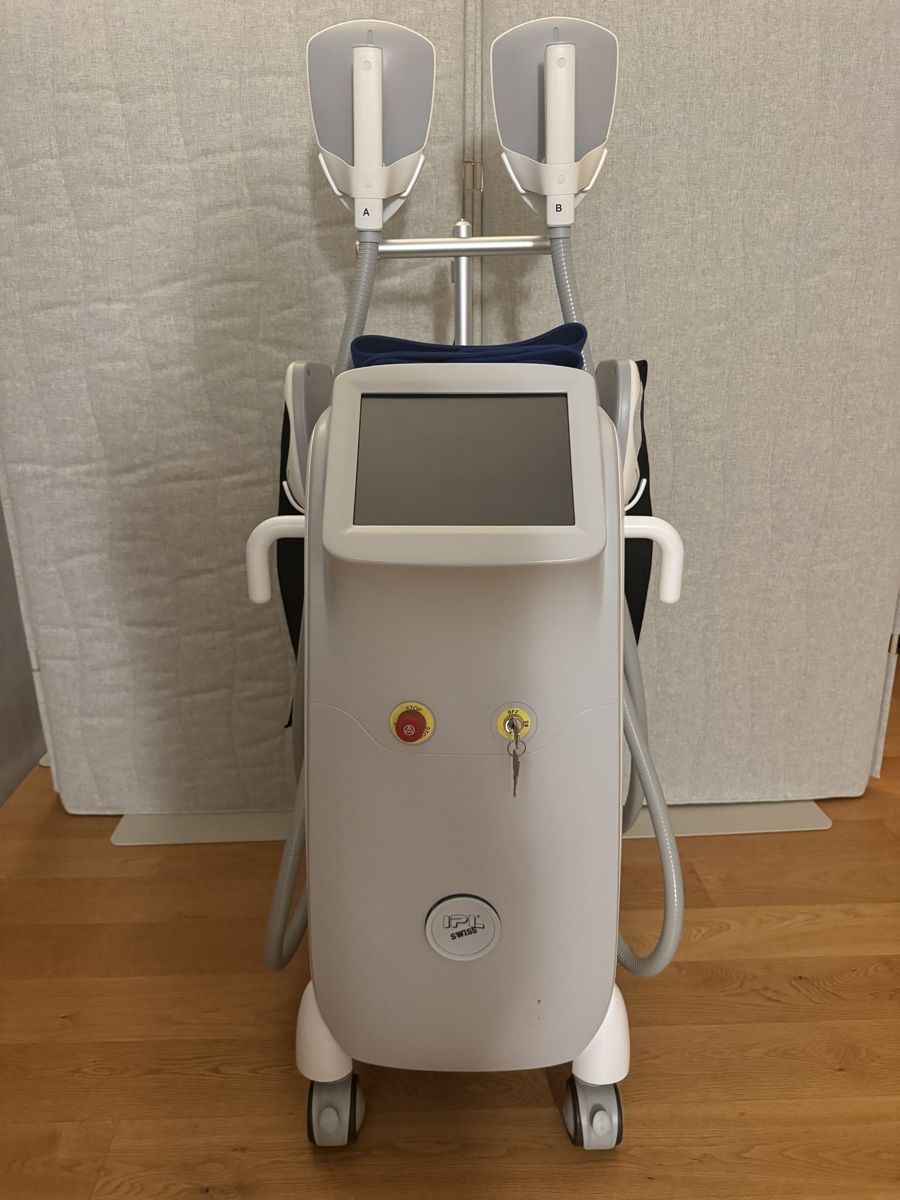 Attrezzature mediche: Body Trainer 4 EMSCULPT – Usato da Pfäffikon ZH venduto da tah_j8sy
