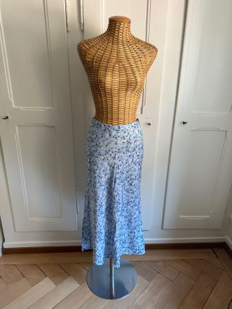 ZARA - Rock hellblau geblümt XS