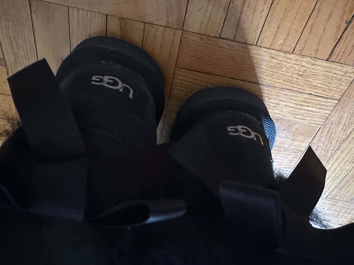 Schuhe für Mädchen: UGG Stiefel Gr 27.5 – Gebraucht aus Gutenswil von Bregenzer8610 1