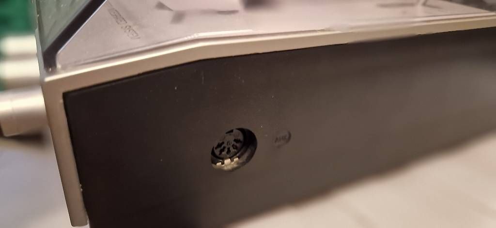 Plattenspieler: Alter Plattenspieler – Gebraucht aus Wiesendangen von Dreiergespann 1