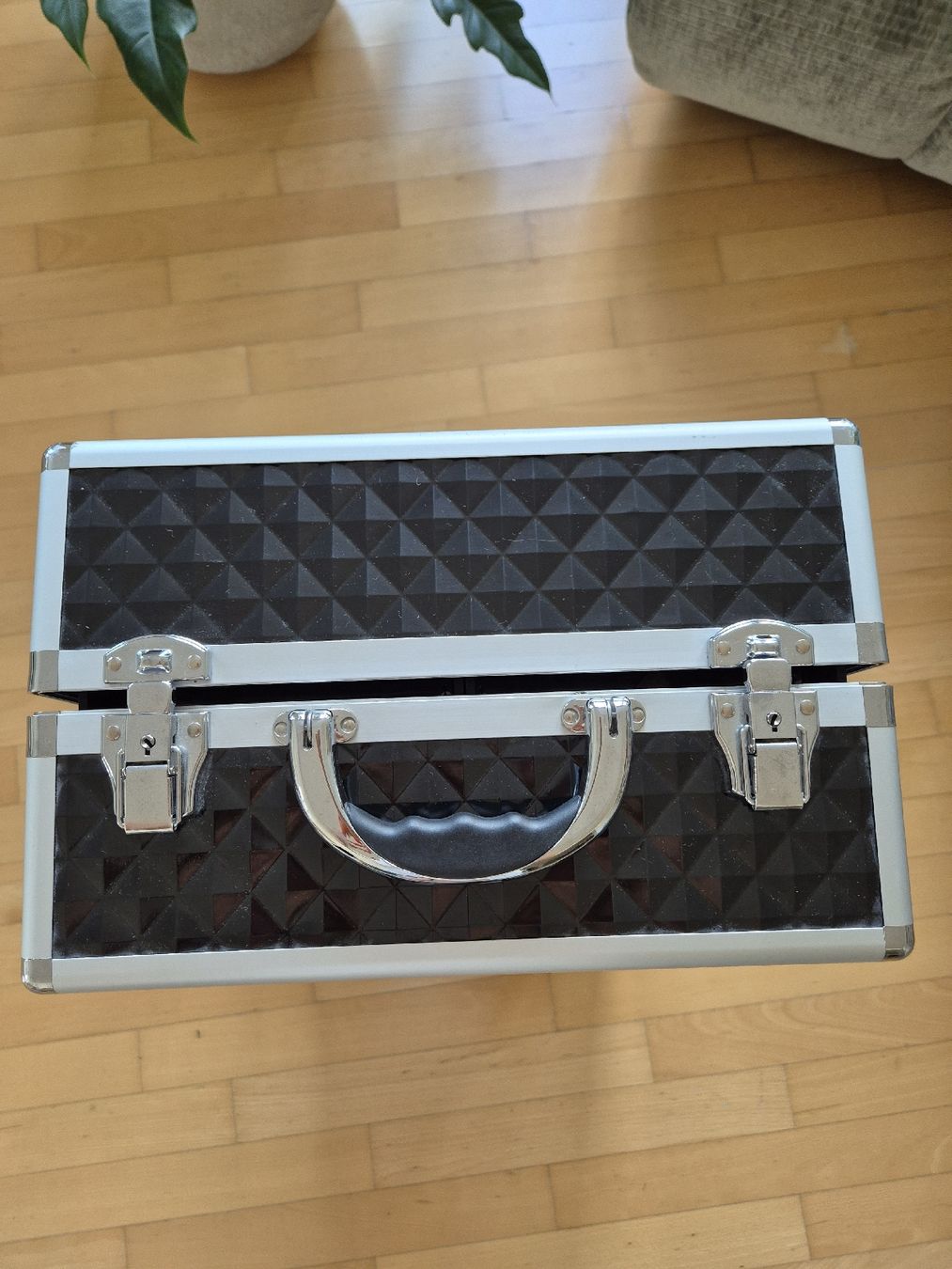 Valigie & Borse: Kosmetikkoffer Trolley 2-teilig mit Spiegel & Rollen – Usato da Luzern venduto da 2ndlifecloset 2