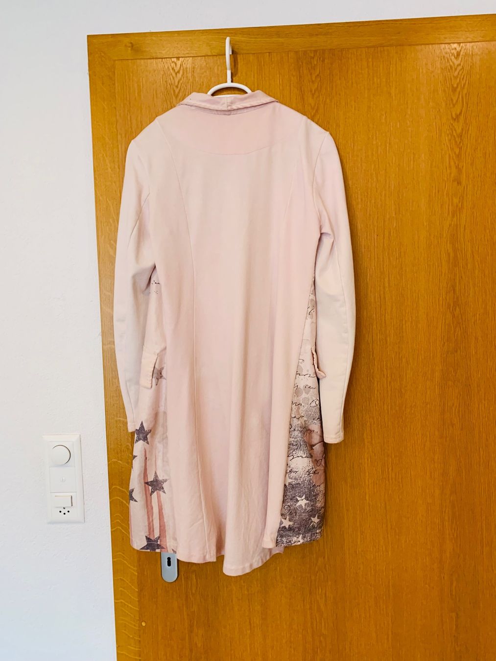 Mäntel: Damen-Sommermantel Gr. 36,  von Selected touch – Gebraucht aus Schwanden GL von Cicala 1