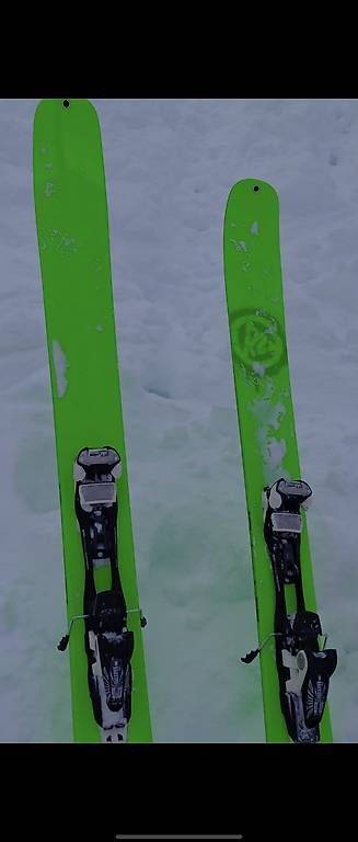 Sci: Ski k2 Freeride, prix à négocier – Usato da Montreux venduto da ri_820
