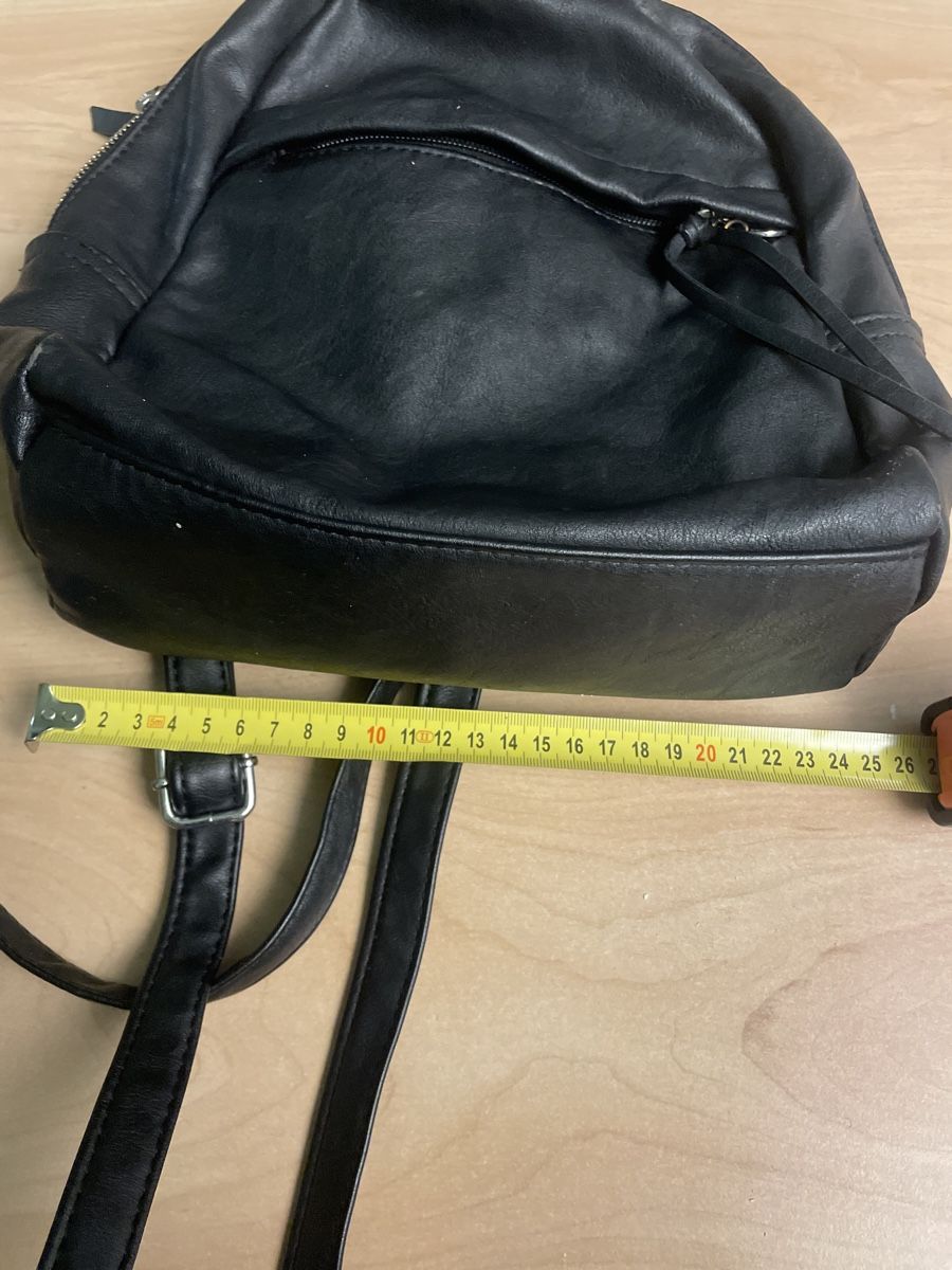 Zaini: Schwarzer weicher Anne Field Rucksack – Usato da Obergerlafingen venduto da cabo5 2