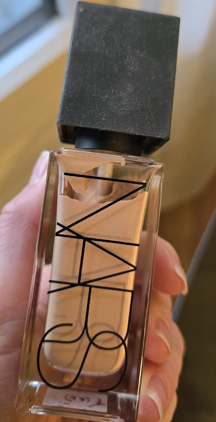 Nars Make-up: BOSTER D'ÉCLAT Teintée de Nars, teinte "SIMOS" 30ml Neuf – Neu und originalverpackt aus Genève von Saleena 3