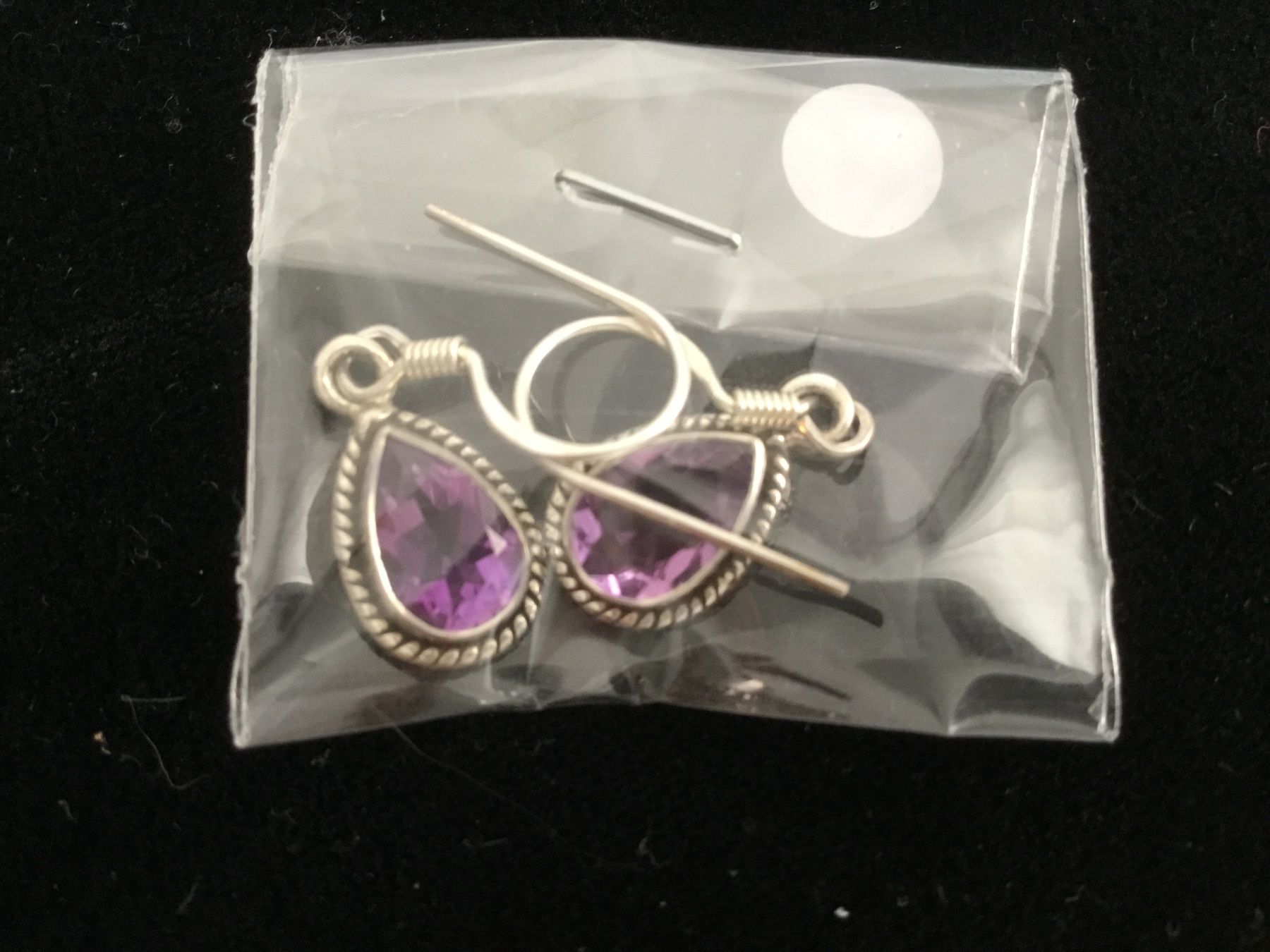Ohrringe & -stecker: Ohrhänger Amethyst in Silber 925 – Neu und originalverpackt aus Doppleschwand von Fortuna5859