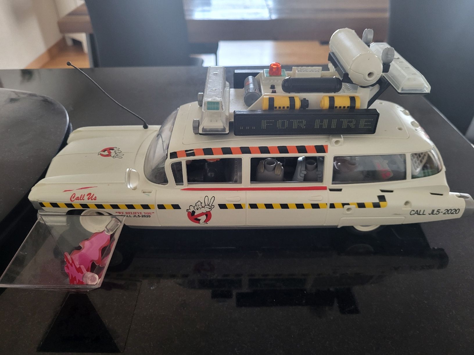 Playmobil Giocattoli: Playmobil Ghostbusters Ecto-1A avec accessoires – Usato da Ursy venduto da Tchoupitchou