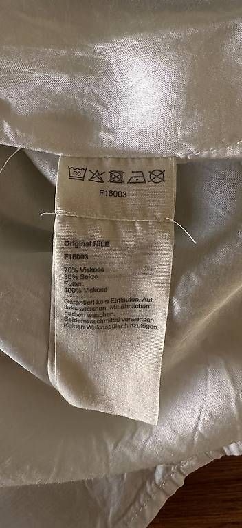 Kleider: NILE Kleid – Gebraucht aus Luzern von AnnaZaychenko 3