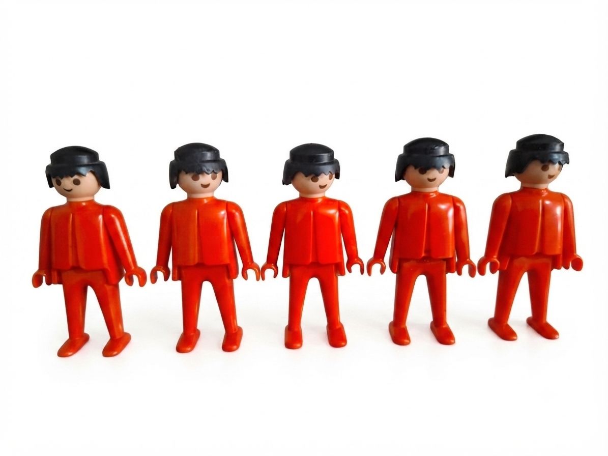 Playmobil Spielzeuge: Playmobil, Klickys rot – Gebraucht aus Gunzwil von Zappelhans