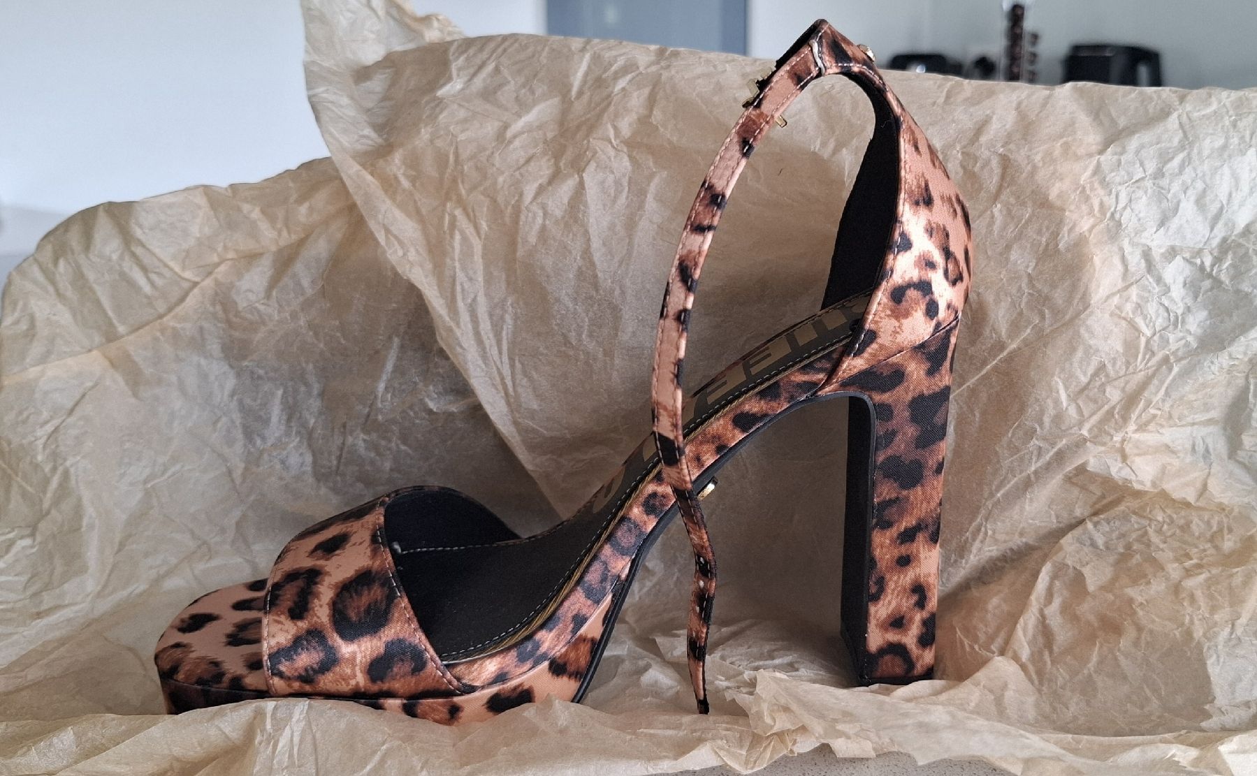 Buffalo Scarpe da donna: Highheels mit Leopardenmuster – Nuovo (secondo la descrizione) da Lenzburg venduto da eva_p2z8 2